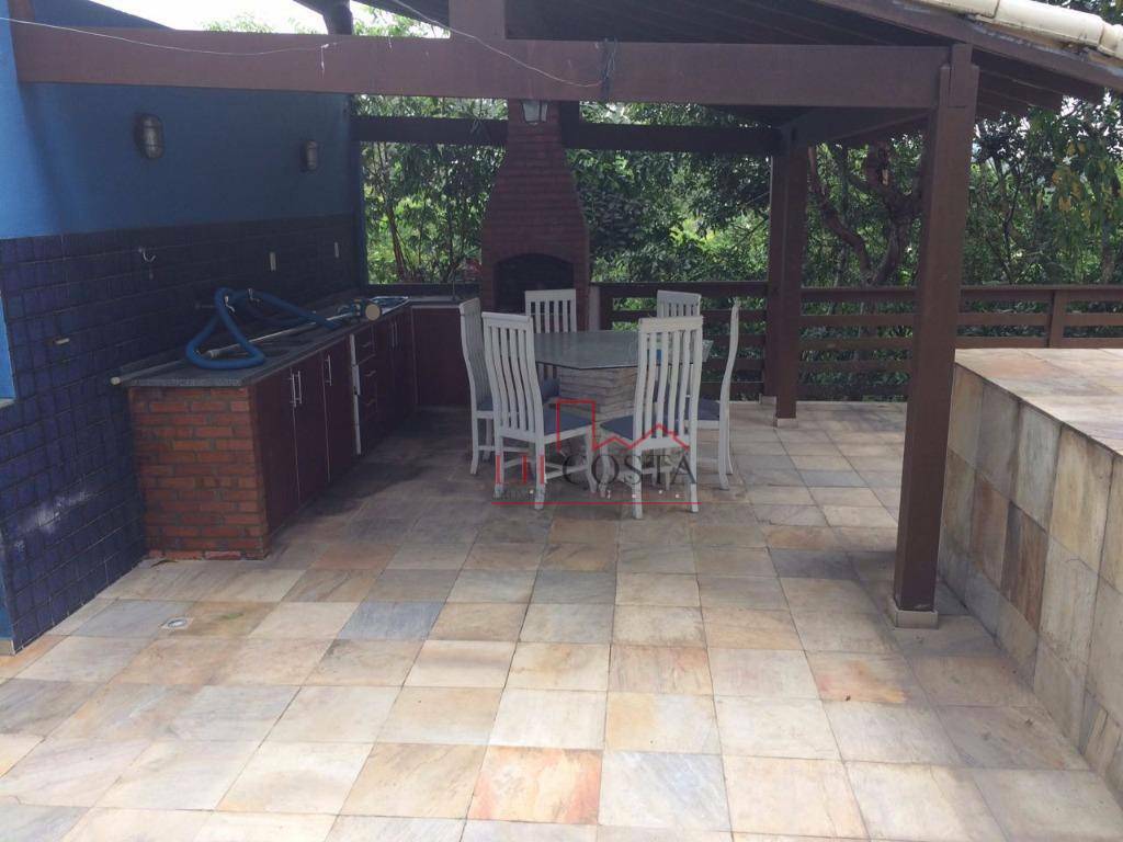 Casa de Condomínio à venda com 3 quartos, 234m² - Foto 9