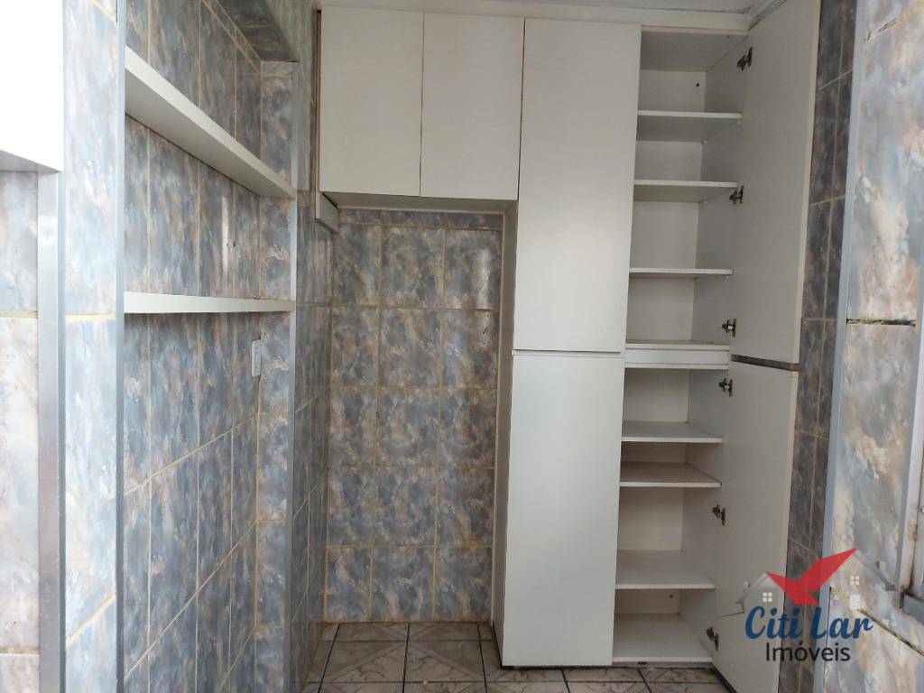 Apartamento para alugar com 2 quartos, 70m² - Foto 9