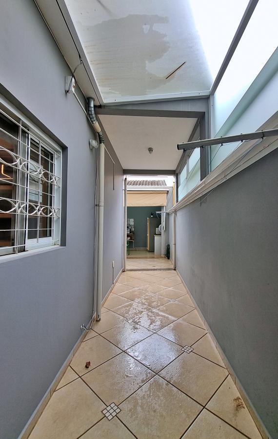 Casa de Condomínio à venda com 3 quartos, 252m² - Foto 40