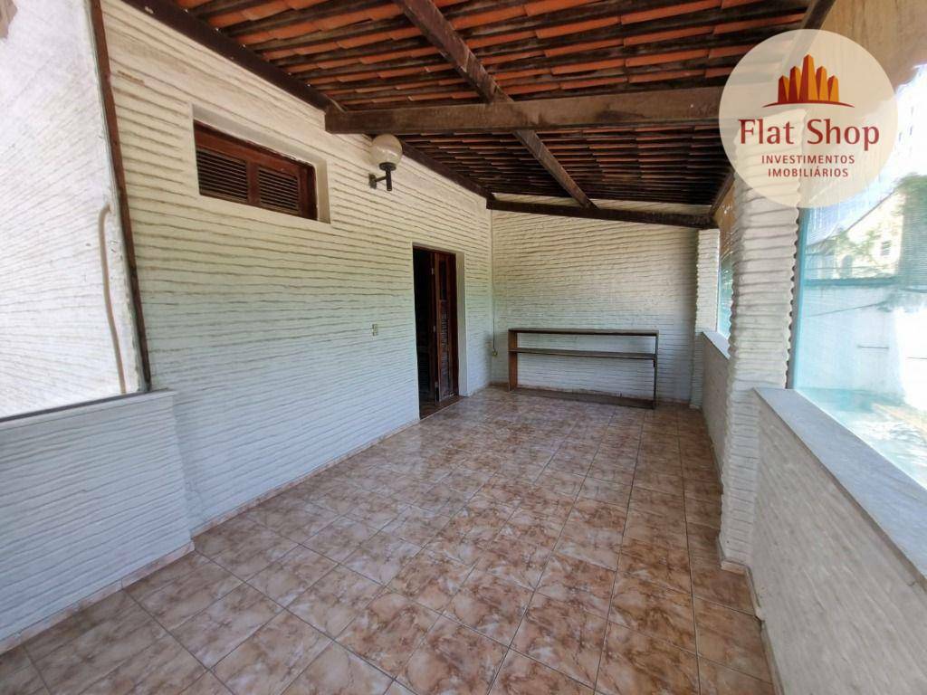 Casa à venda com 6 quartos, 460m² - Foto 14