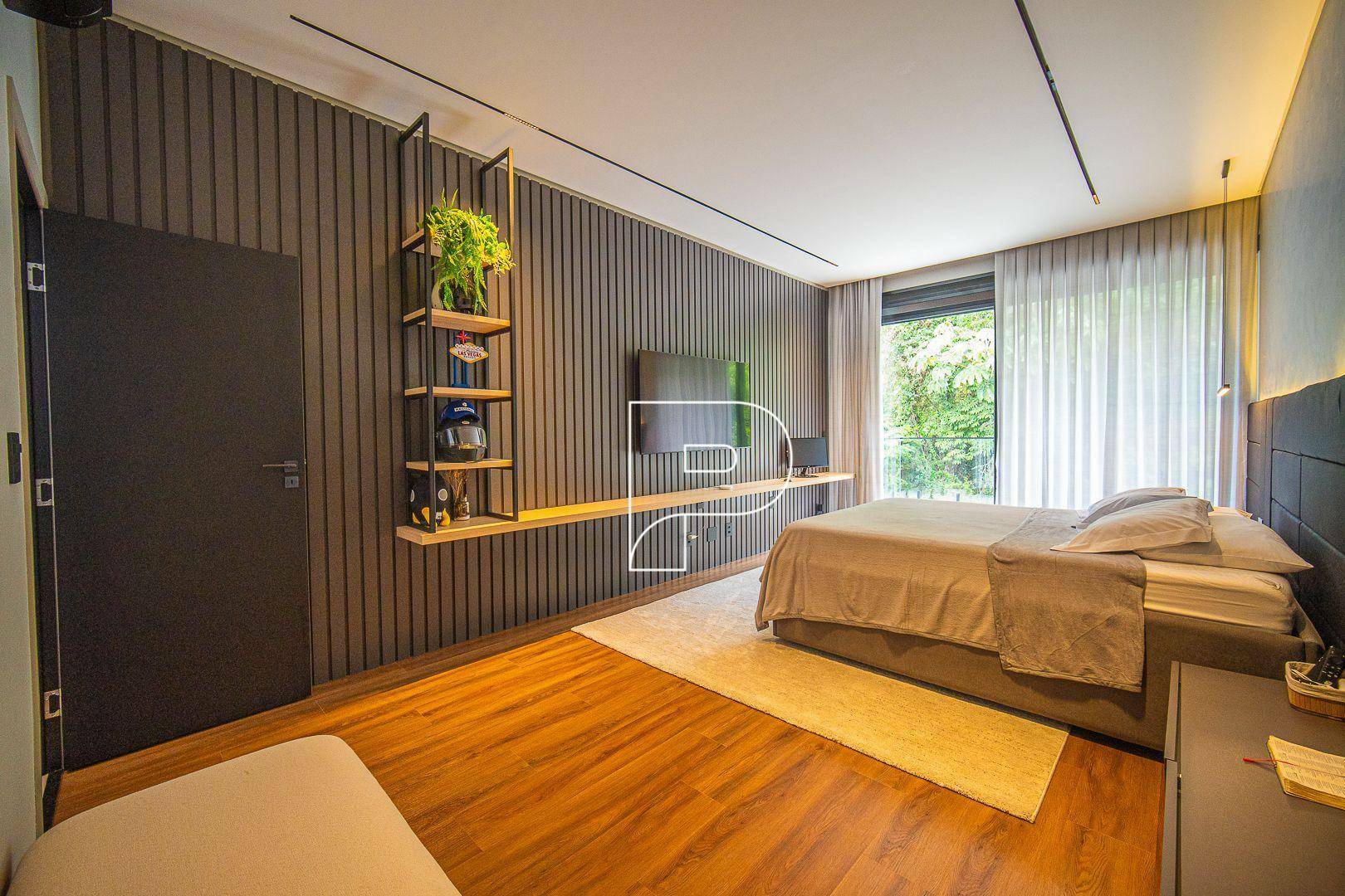 Casa de Condomínio à venda com 4 quartos, 550m² - Foto 33