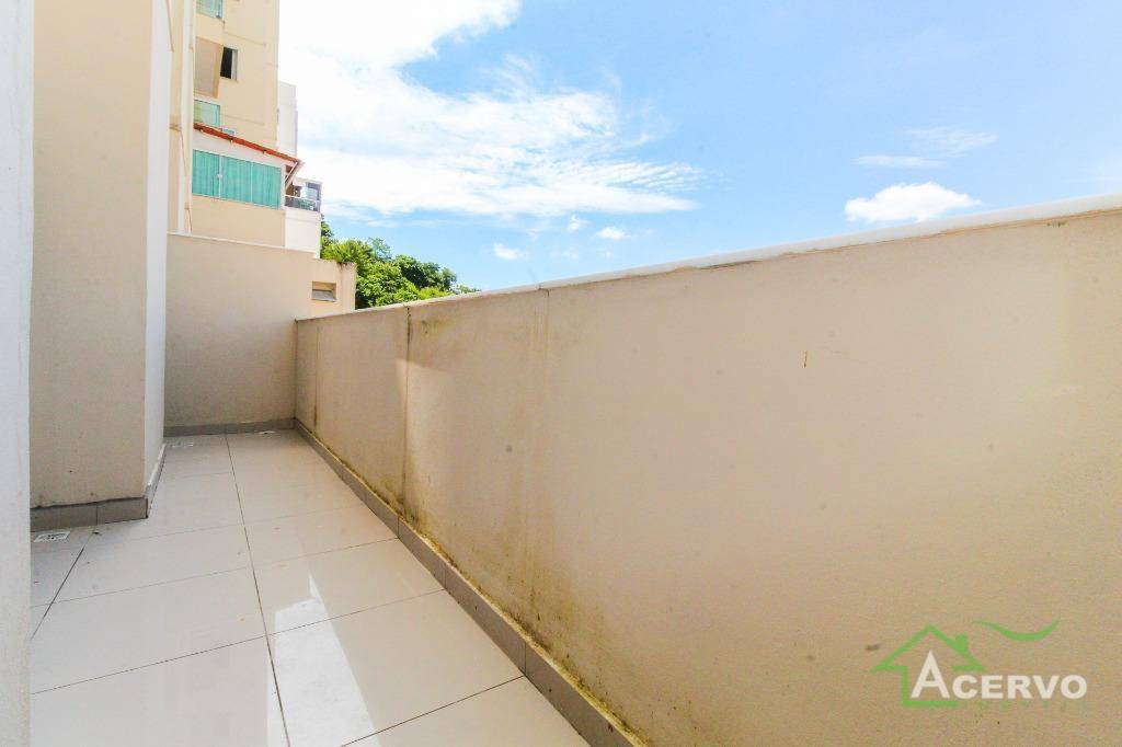 Apartamento à venda com 2 quartos, 77m² - Foto 7