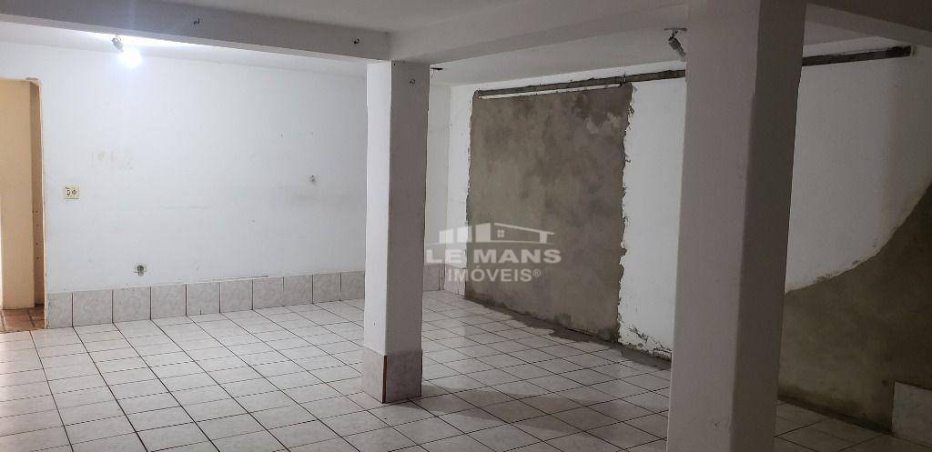 Casa à venda com 3 quartos, 240m² - Foto 27