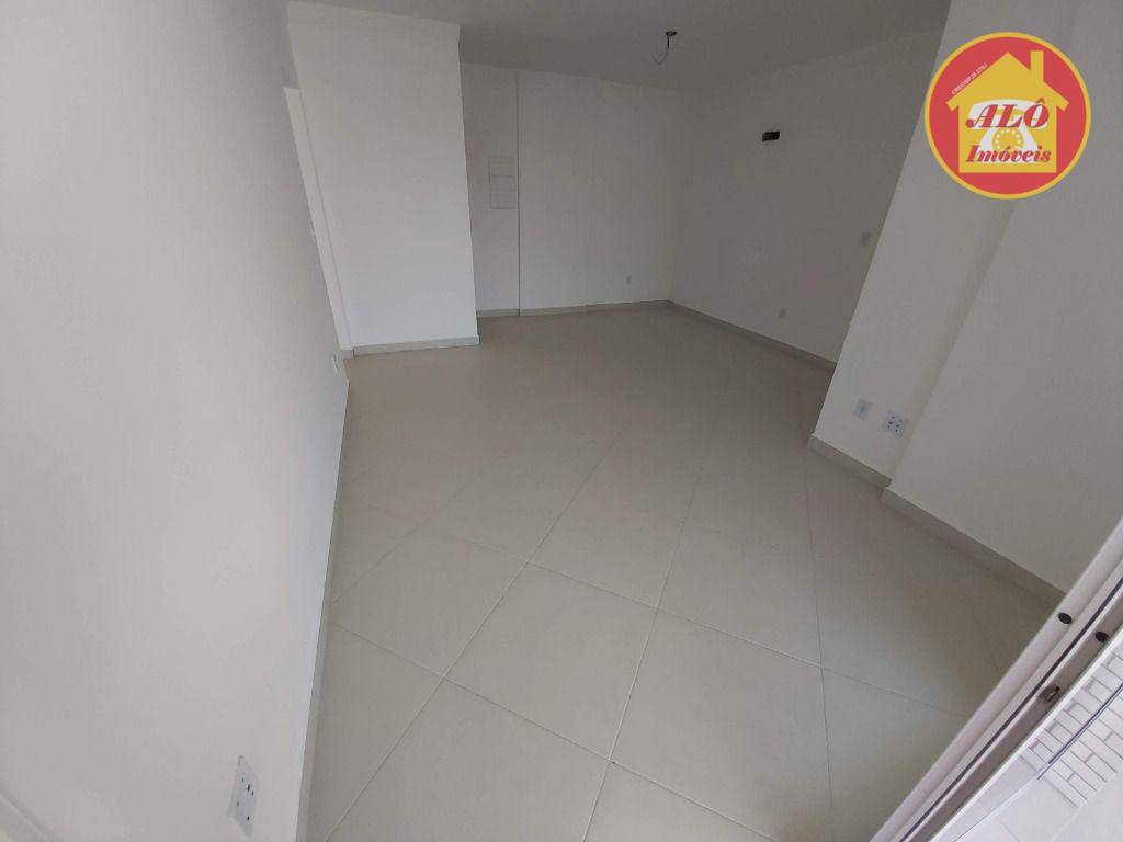 Apartamento à venda com 3 quartos, 121m² - Foto 3