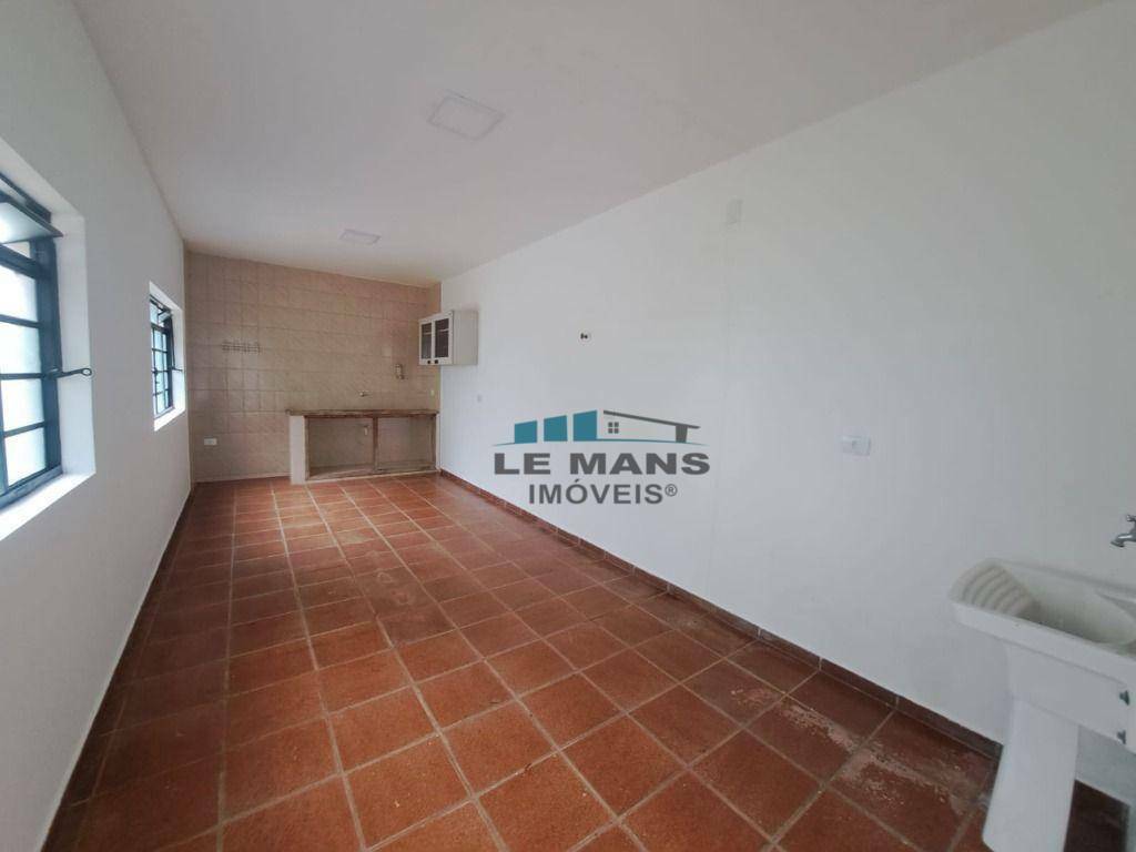 Casa à venda e aluguel com 3 quartos, 267m² - Foto 35