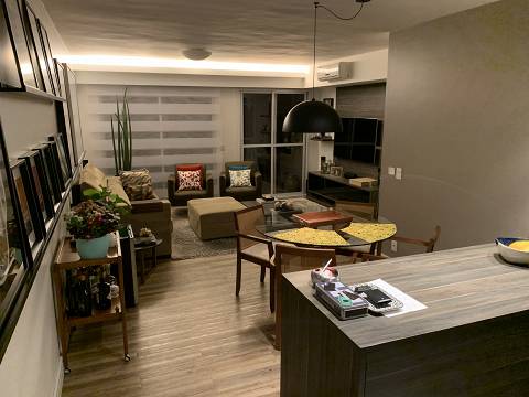 Apartamento à venda com 2 quartos, 82m² - Foto 2