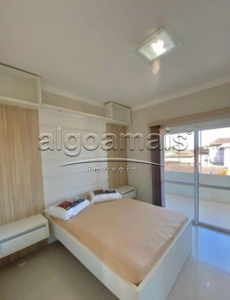 Casa à venda com 4 quartos, 194m² - Foto 12