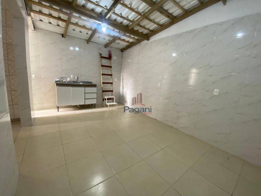 Sobrado à venda com 2 quartos, 120m² - Foto 15