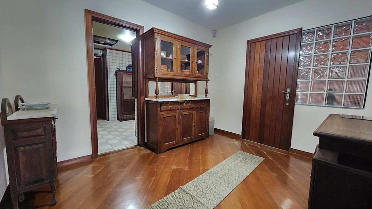 Casa à venda com 3 quartos, 212m² - Foto 8