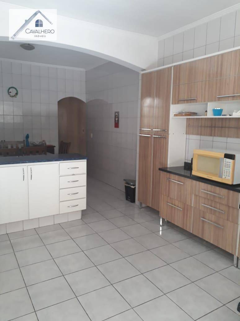 Sobrado à venda com 3 quartos, 226M2 - Foto 4