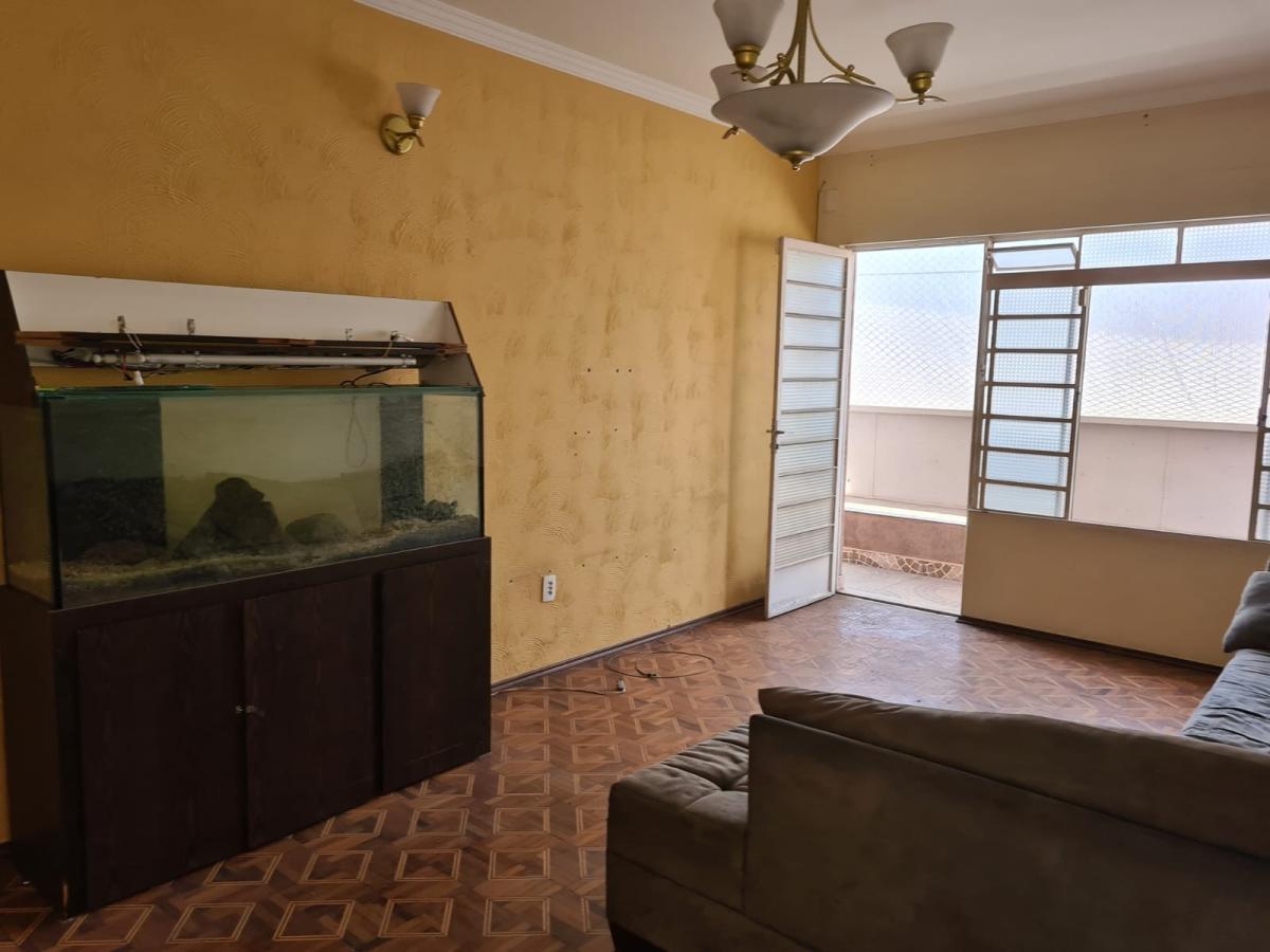 Sobrado à venda com 3 quartos, 180m² - Foto 3