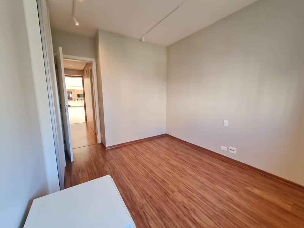 Apartamento à venda com 3 quartos, 178m² - Foto 7