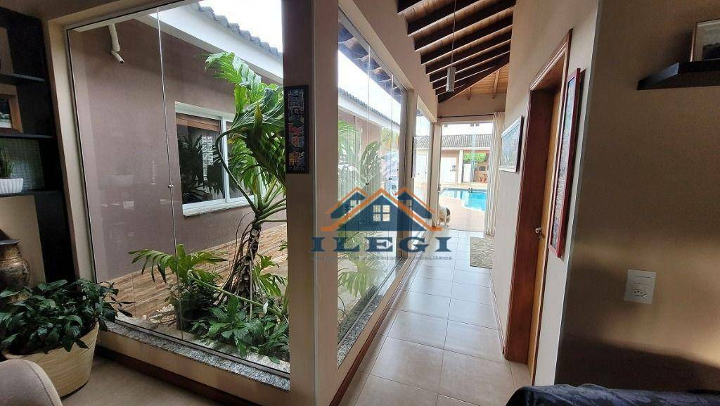 Casa de Condomínio à venda com 4 quartos, 324m² - Foto 2