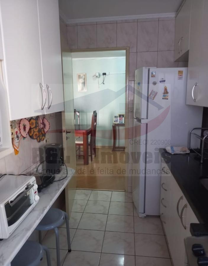 Apartamento à venda com 2 quartos, 64m² - Foto 5