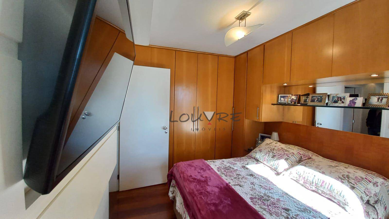 Apartamento à venda com 3 quartos, 97m² - Foto 17