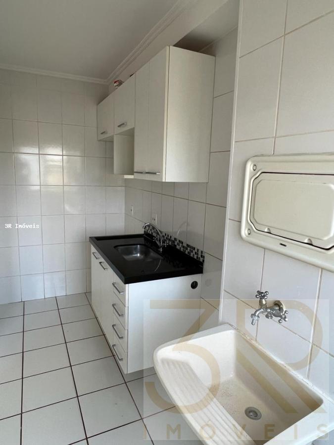 Apartamento à venda com 2 quartos, 48m² - Foto 4