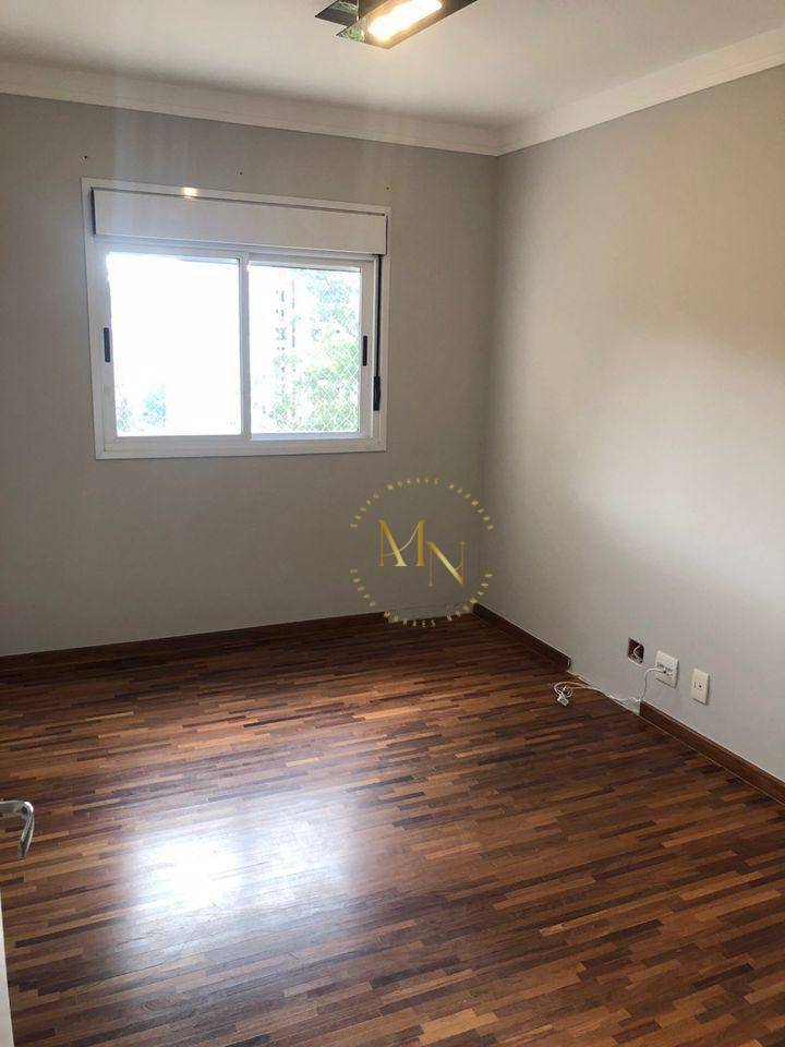 Apartamento à venda com 3 quartos, 195m² - Foto 19