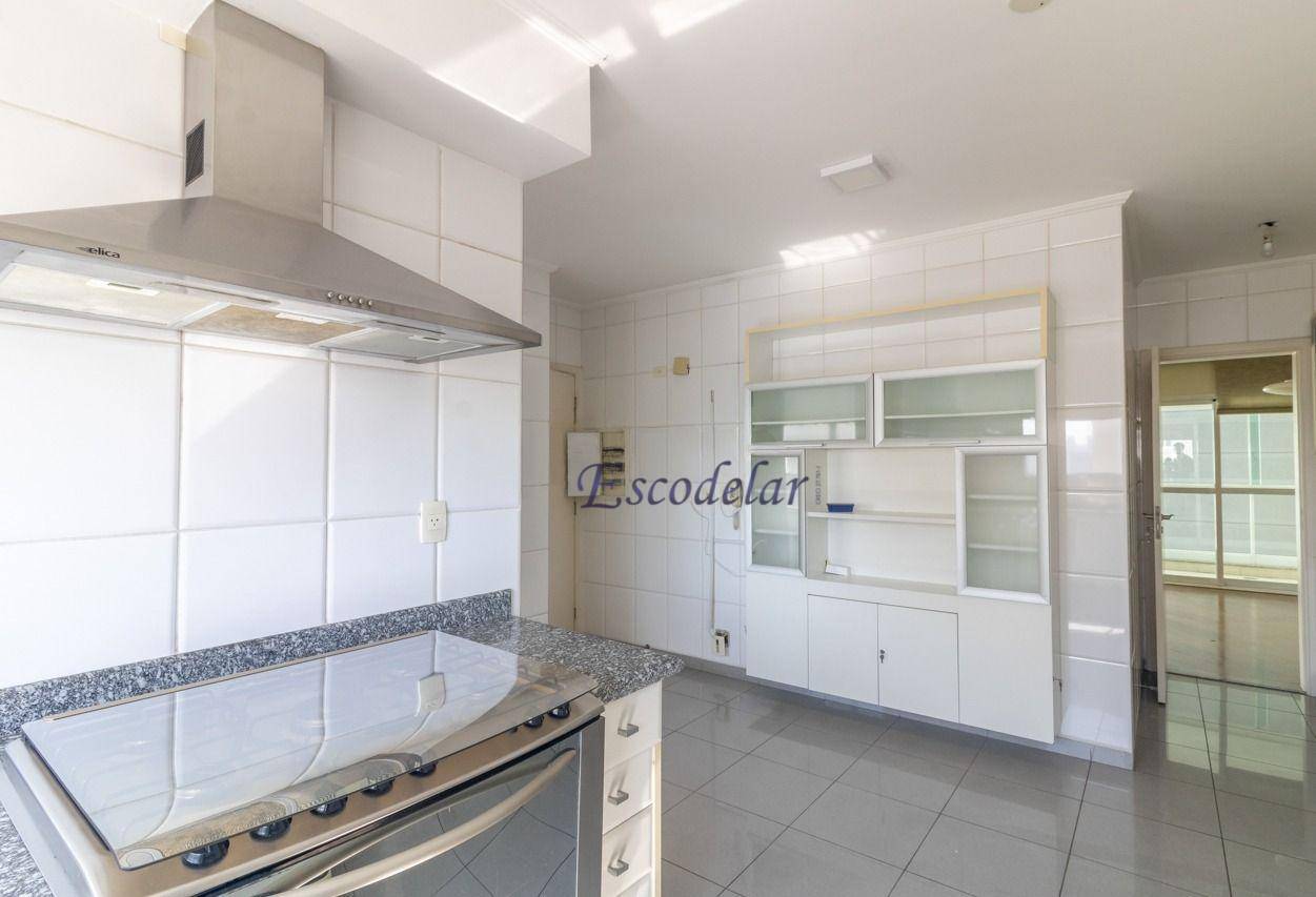 Apartamento para alugar com 3 quartos, 155m² - Foto 8