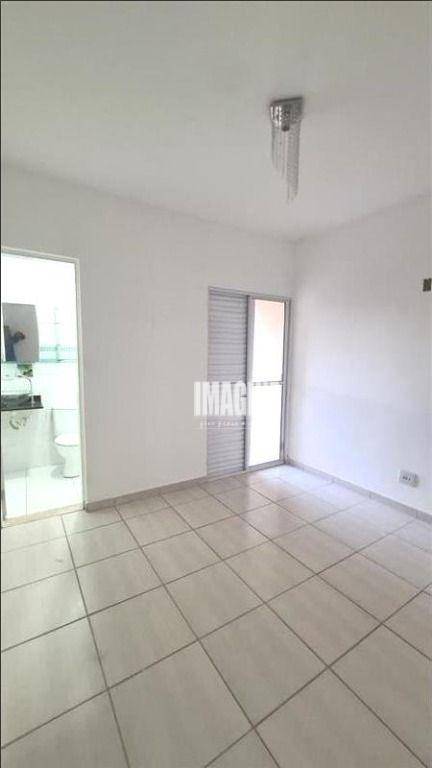 Sobrado à venda com 3 quartos, 150m² - Foto 2