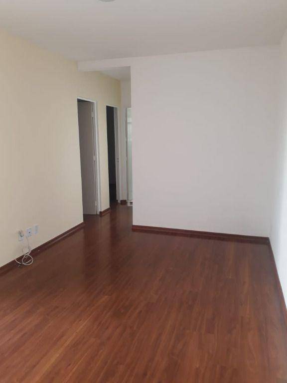 Apartamento à venda com 2 quartos, 49m² - Foto 4