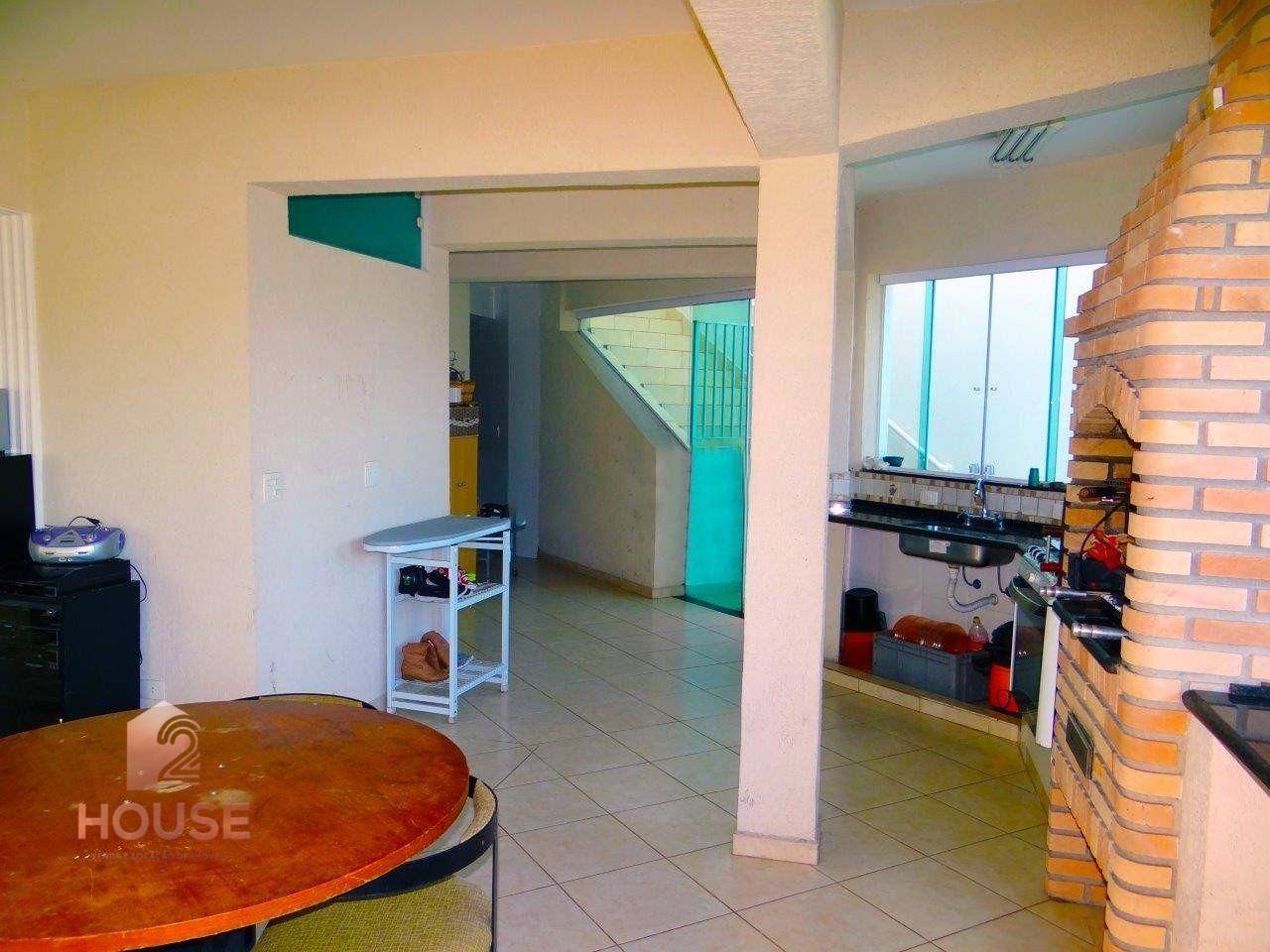 Casa de Condomínio à venda com 4 quartos, 235m² - Foto 14