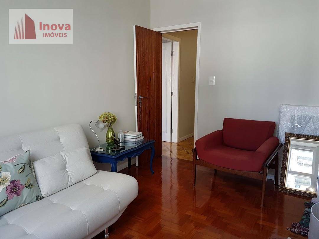 Apartamento à venda com 3 quartos, 140m² - Foto 17