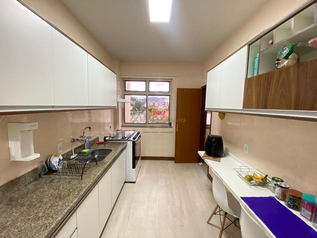 Apartamento à venda com 2 quartos, 85m² - Foto 11