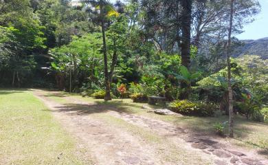 Fazenda à venda com 3 quartos, 100000m² - Foto 1