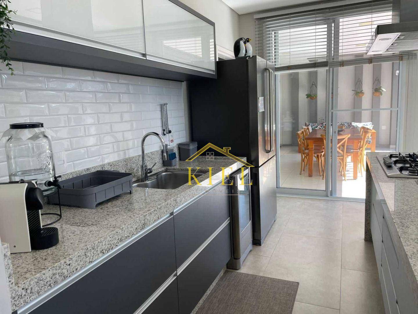 Casa de Condomínio à venda com 3 quartos, 350m² - Foto 12