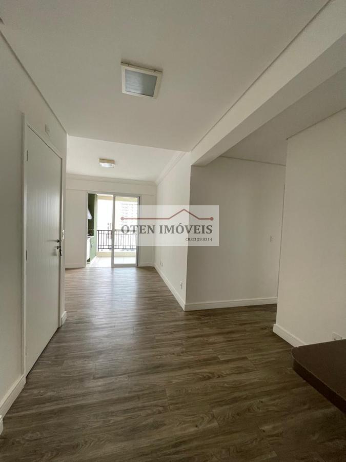 Apartamento à venda com 2 quartos, 62m² - Foto 5