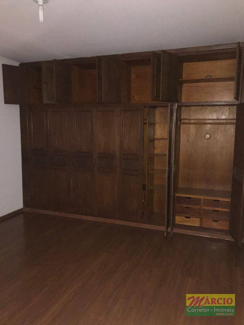 Casa à venda e aluguel com 3 quartos, 500m² - Foto 16