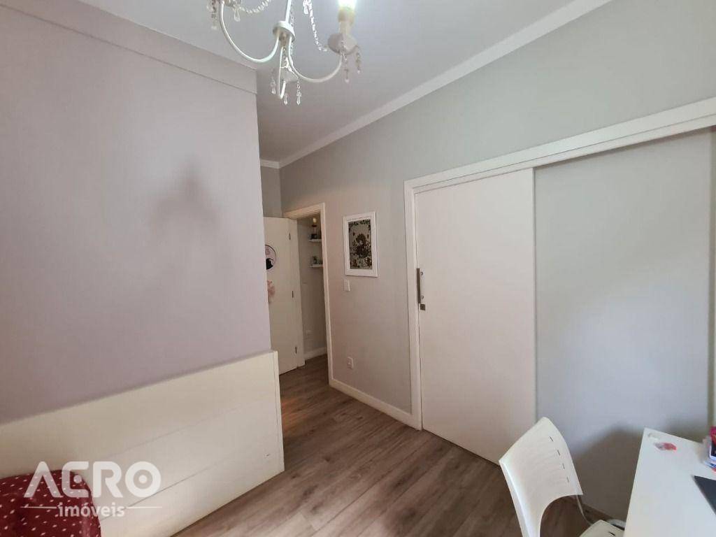 Casa de Condomínio à venda com 3 quartos, 330m² - Foto 31