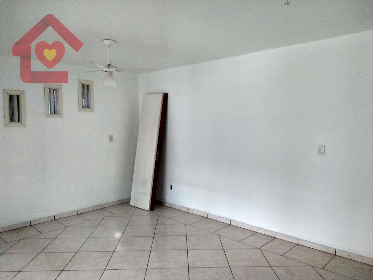 Casa para alugar com 2 quartos, 168m² - Foto 4