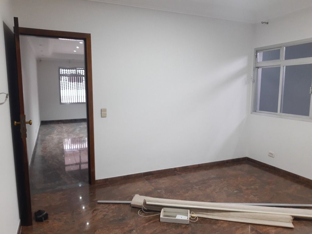 Sobrado à venda com 4 quartos, 250m² - Foto 6