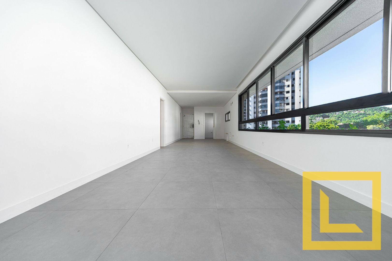 Apartamento à venda com 3 quartos, 163m² - Foto 6