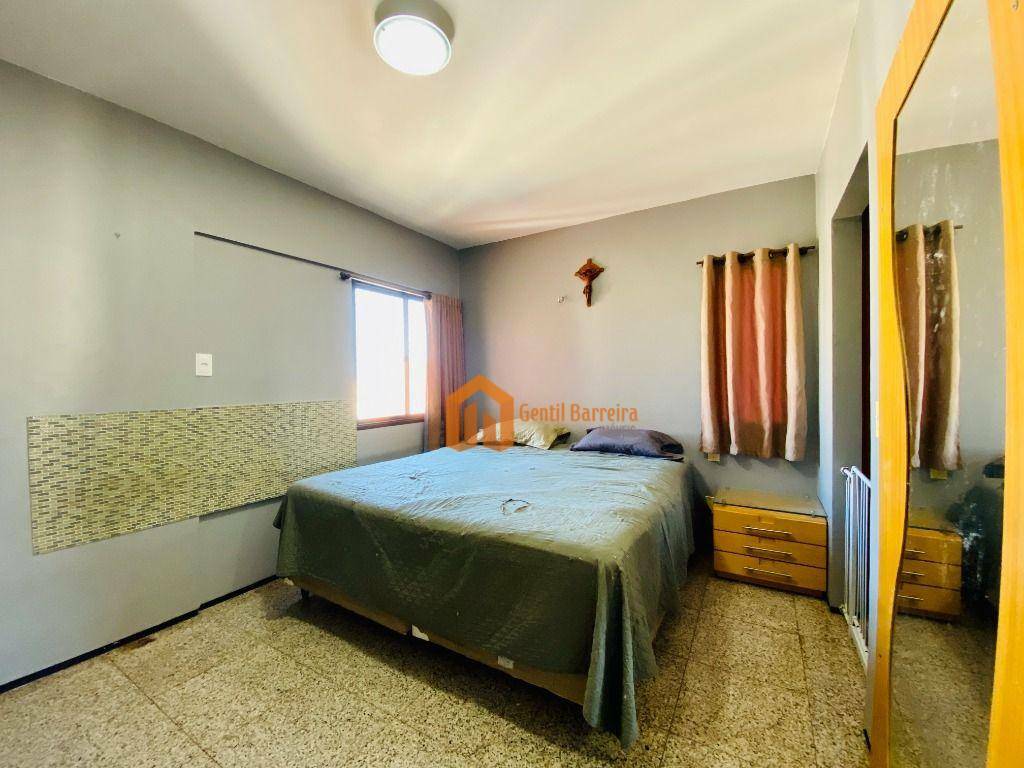 Apartamento à venda com 4 quartos, 176m² - Foto 9