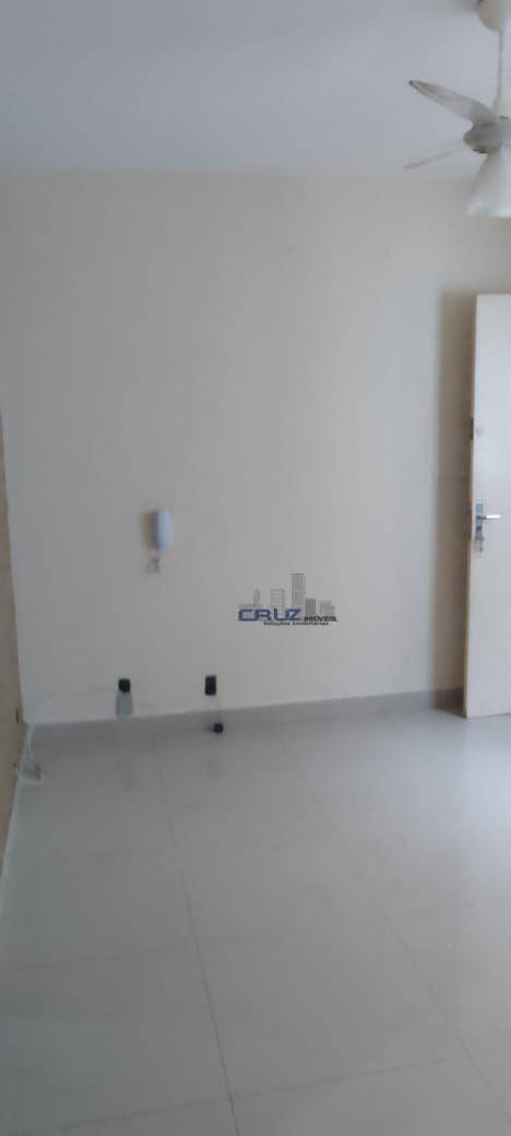 Apartamento para alugar com 2 quartos, 42m² - Foto 13