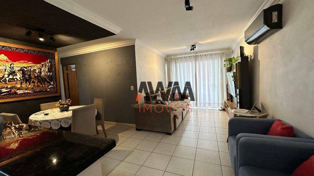 Apartamento à venda com 3 quartos, 105m² - Foto 1