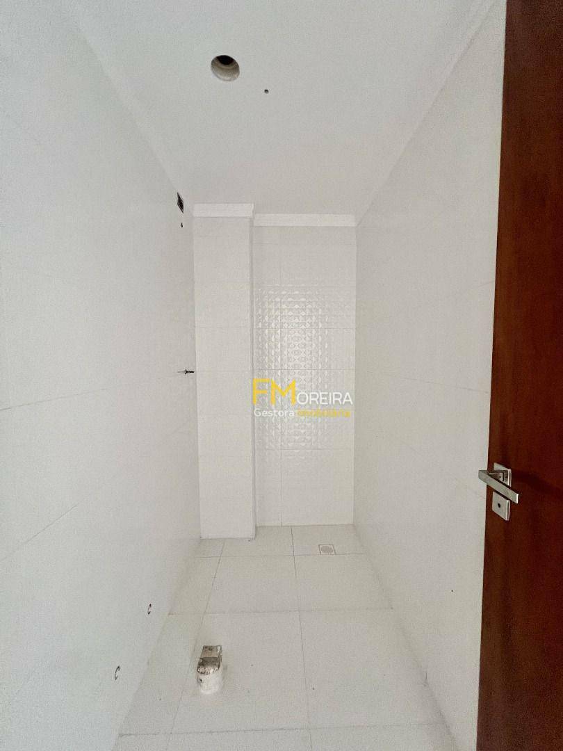 Apartamento à venda com 3 quartos, 144m² - Foto 17