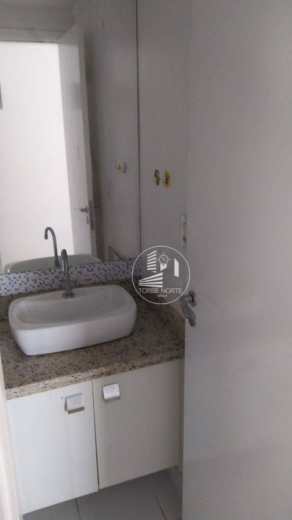 Apartamento à venda com 2 quartos, 62m² - Foto 17