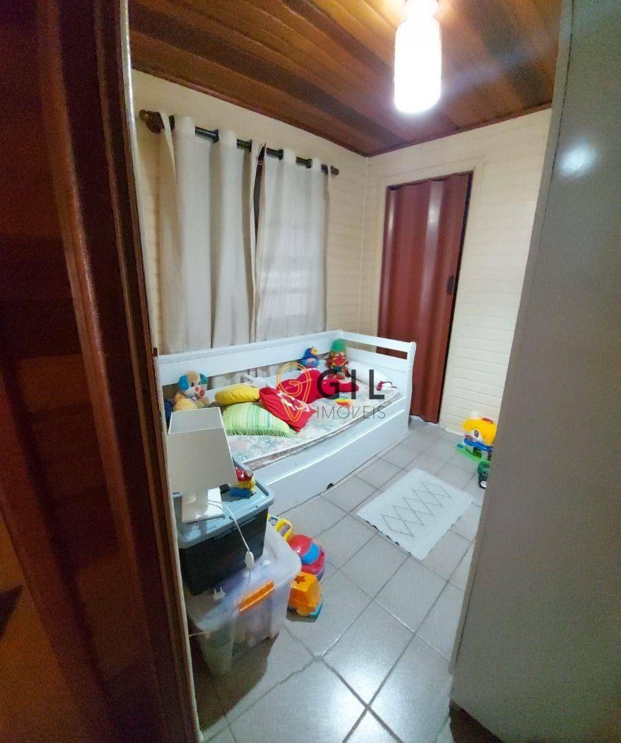 Casa à venda com 4 quartos, 147m² - Foto 4