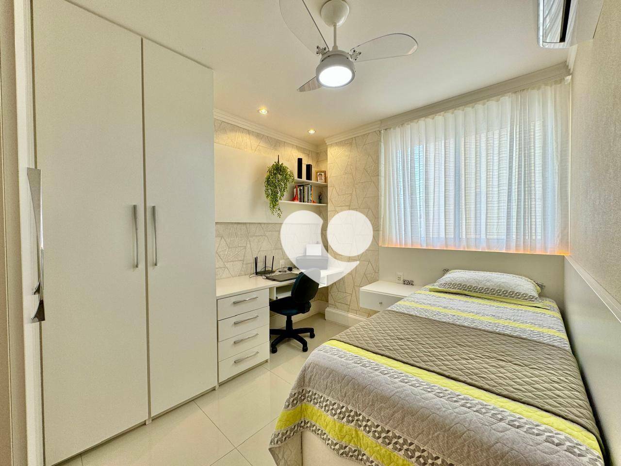 Apartamento à venda com 2 quartos, 70m² - Foto 11