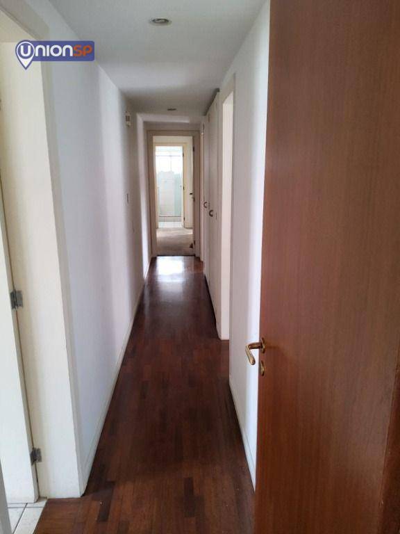 Apartamento à venda com 3 quartos, 197m² - Foto 7