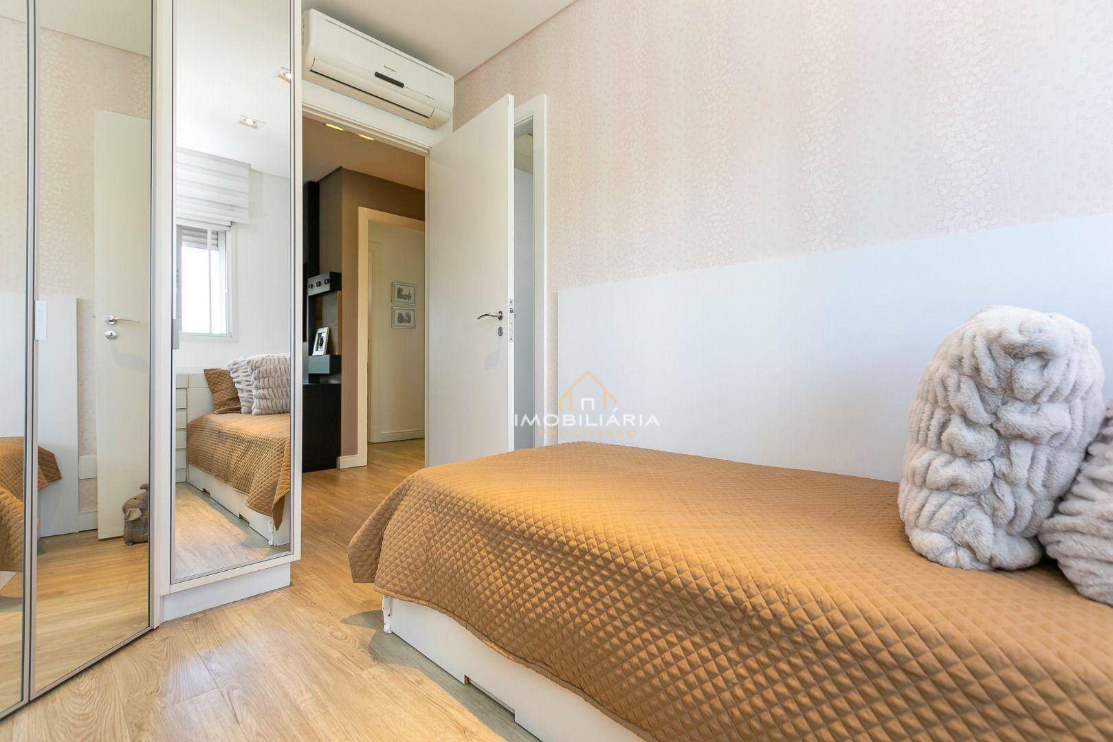 Apartamento à venda com 4 quartos, 215m² - Foto 52