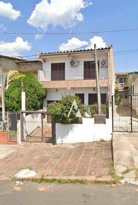 Casa à venda com 6 quartos, 174m² - Foto 1