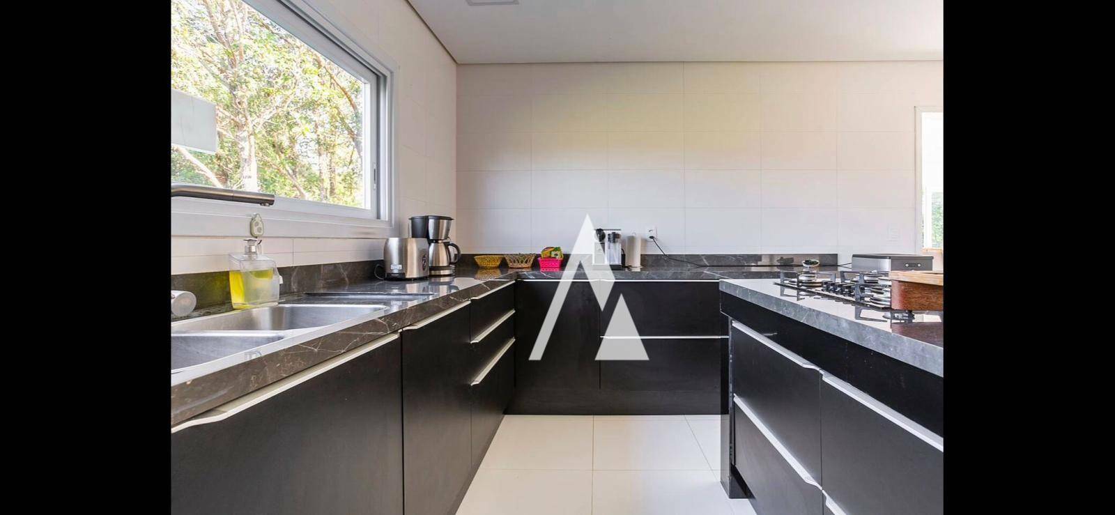 Casa à venda e aluguel com 3 quartos, 400m² - Foto 26