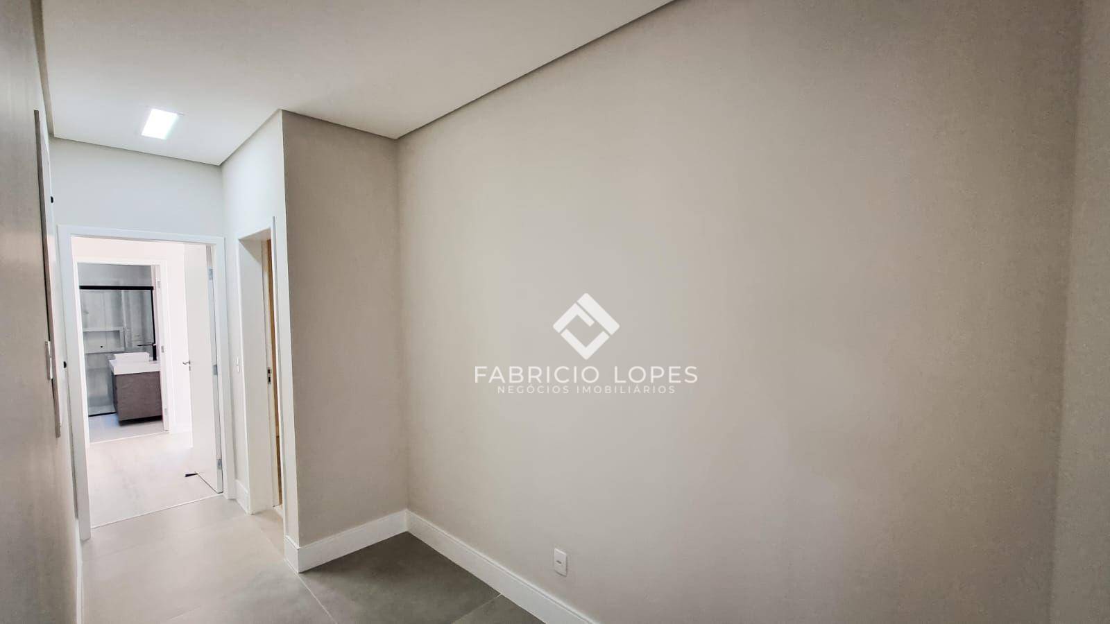 Casa à venda com 4 quartos, 300m² - Foto 15