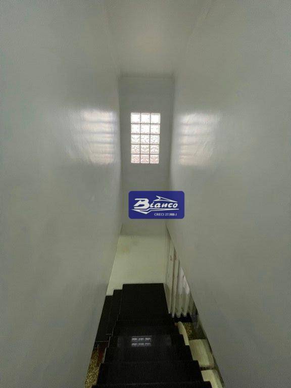 Sobrado à venda com 3 quartos, 158m² - Foto 14