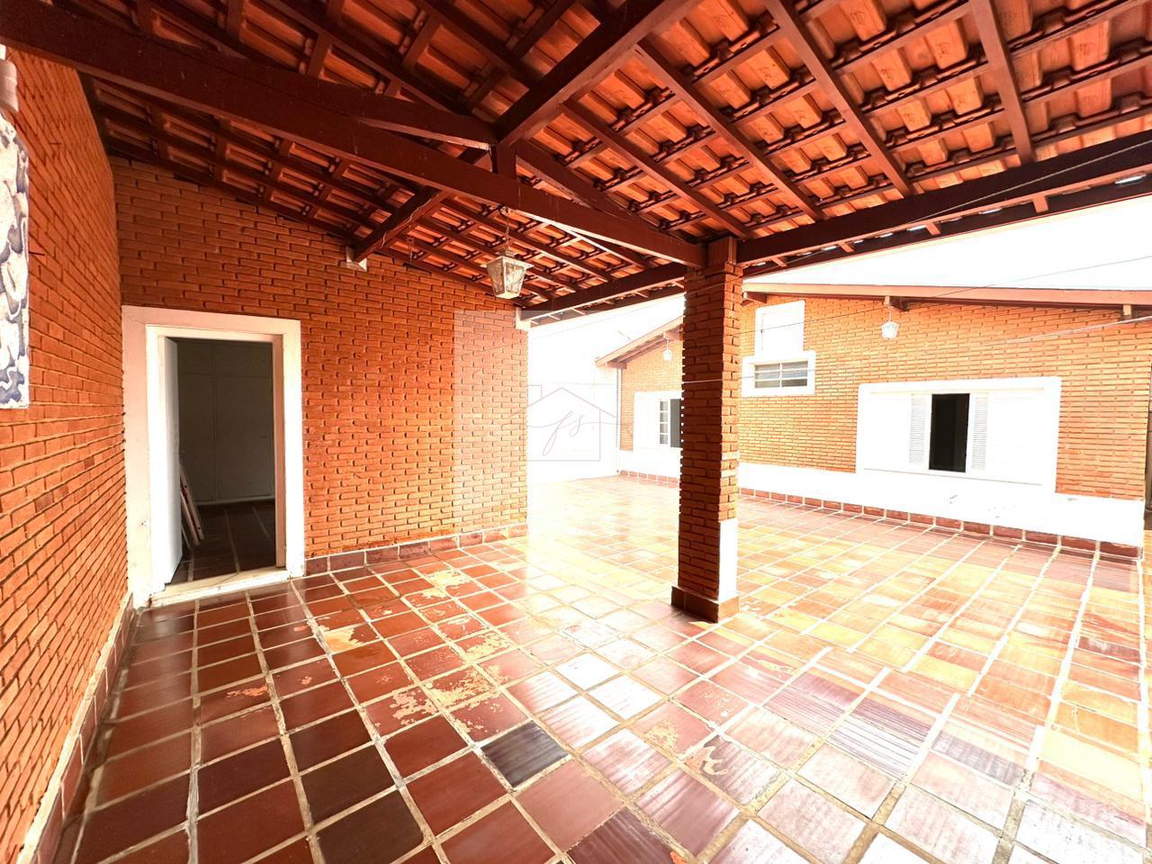 Casa à venda com 3 quartos, 263m² - Foto 3