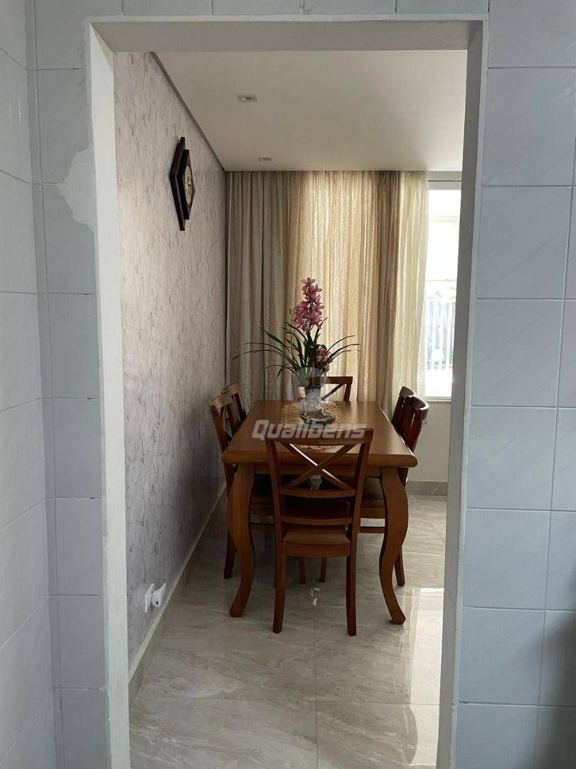 Casa à venda com 3 quartos, 150m² - Foto 4